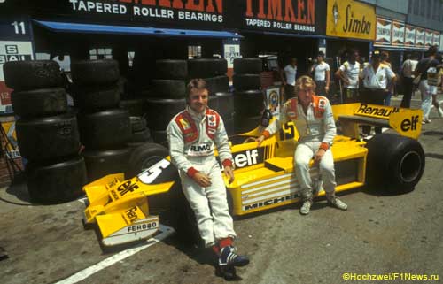 Команда Renault перед стартом сезона 1979 года. Рене Арну (слева) в начале, как тогда казалось, большого пути