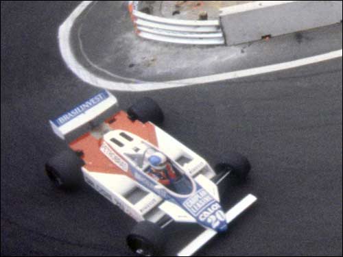 Стартовав в гонке по улицам Детройта с последней позиции, Серра законцил дистанцию 11-м. 1982 год