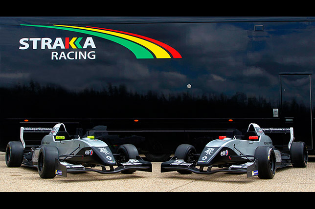 Машины Strakka Racing 2015 года