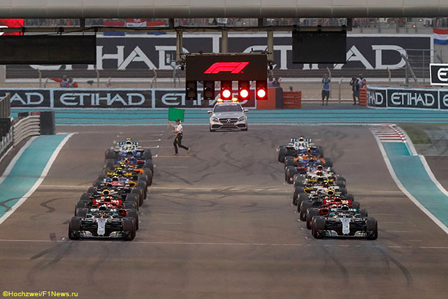 Старт Гран При Абу-Даби, финальной гонки 2018 года