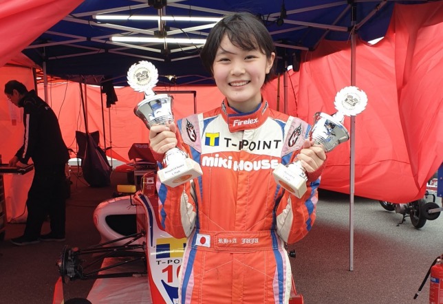 Ф4: Дочь экс-пилота Ф1 выиграла дебютную гонку в Европе
