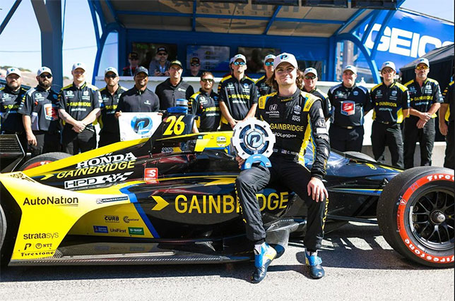 Колтон Херта и его команда IndyCar, фото из Instagram гонщика