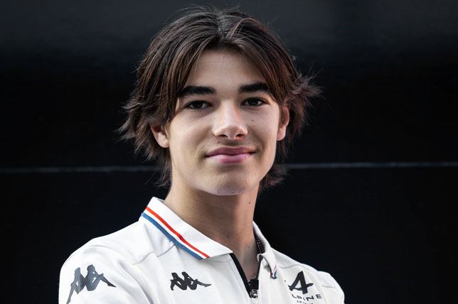 Никола Цолов дебютирует в Формуле 3