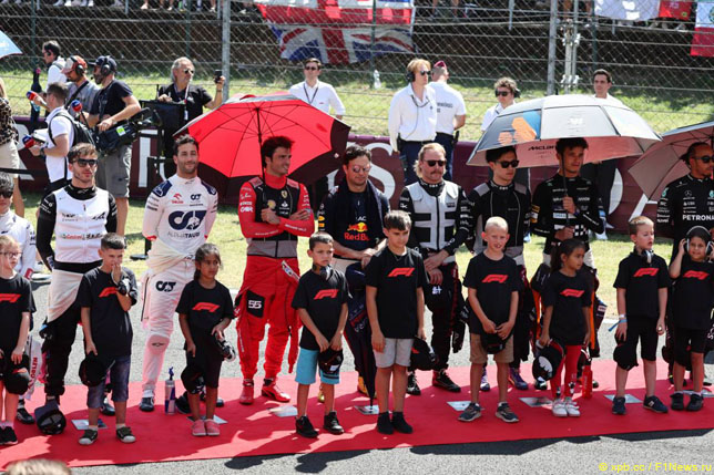 Гонщики перед стартом Гран При Венгрии