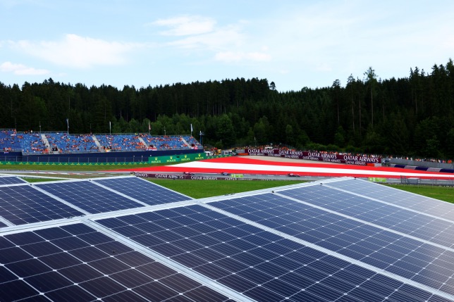 Поля солнечных батарей на Red Bull Ring, фото Формулы 1
