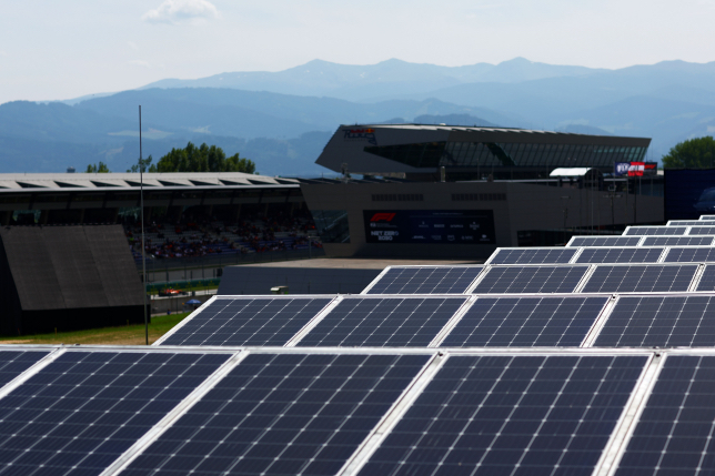 Поля солнечных батарей на Red Bull Ring, фото Формулы 1