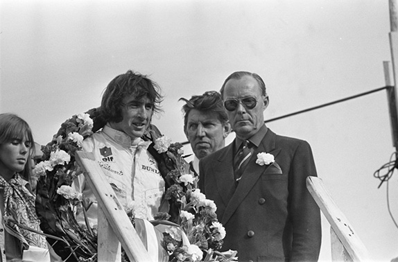 Джеки Стюарт на подиуме Гран При Нидерландов 1969 года