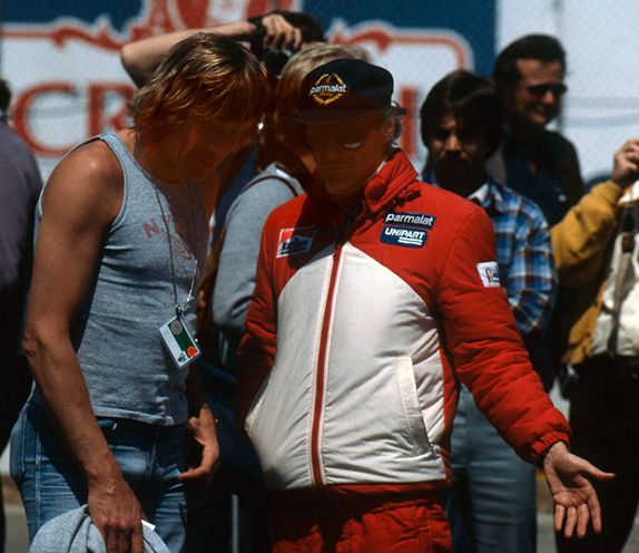 Джеймс Хант и Ники Лауда на Гран При Лонг-Бич 1982 года. Фото McLaren