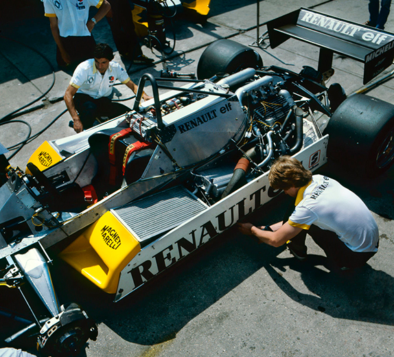 Renault RE30B с турбомотором на Гран При Лонг-Бич 1982 года
