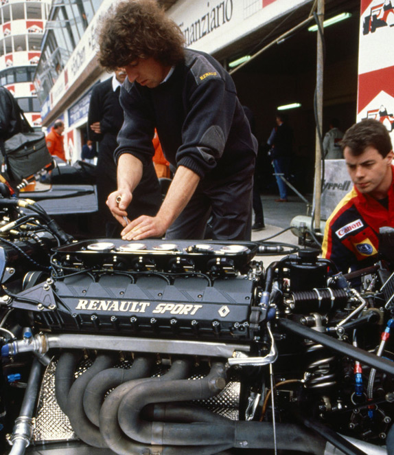 Двигатель Renault на машине Williams в Сан-Марино, 1989 год