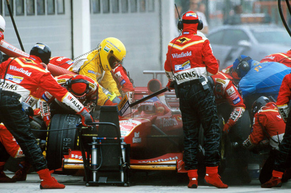Жак Вильнёв на Гран При Венгрии 1998 года. Фото Williams