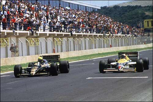 Айртон Сенна и Найджел Мэнселл на финише Гран При Испании'86