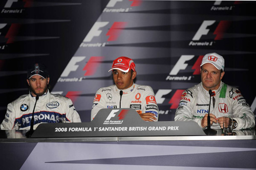 Ник Хайдфельд (BMW Sauber), Льюис Хэмилтон (McLaren Mercedes), Рубенс Баррикелло (Honda)