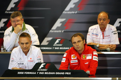 Слева направо: Росс Браун (Honda), Мартин Уитмарш (McLaren Mercedes), Стефано Доменикали (Ferrari), Джон Хауэтт (Toyota)