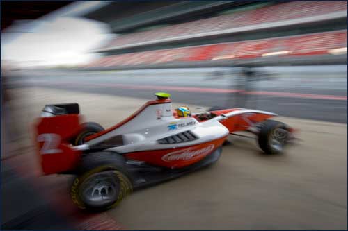 Эстебан Гутьеррес на тестах GP3 в Барселоне