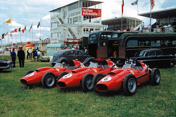 Ferrari Луиджи Муссо, Майка Хоторна и Вольфганга фон Трипса на Гран При Франции 1958 года