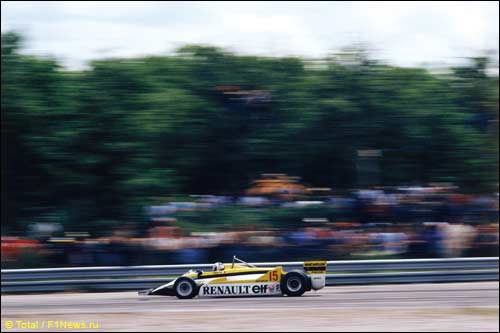 Победитель Гран При Франции 1981 года Ален Прост