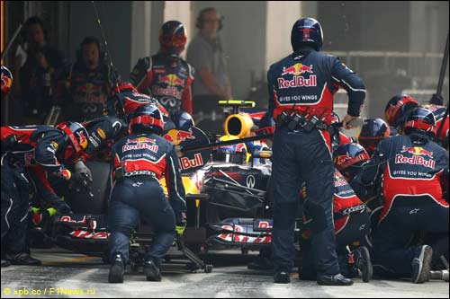 Пит-стоп команды Red Bull Racing