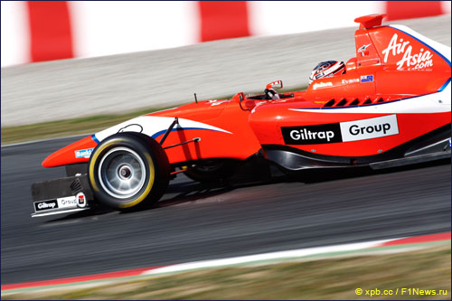 Митчел Эванс на тестах GP3 в Барселоне