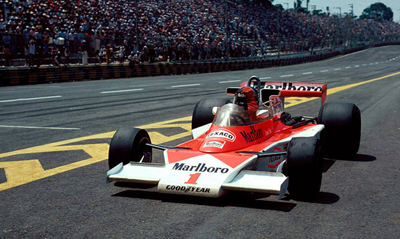 Джеймс Хант на Гран При Бразилии 1977 года