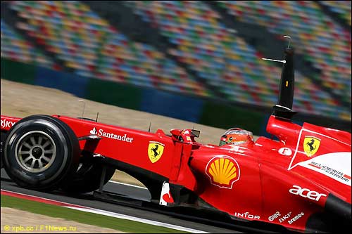 Жюль Бьянки за рулем Ferrari на тестах в Маньи-Куре