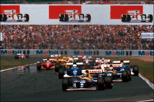 Деймон Хилл лидирует на старте Гран При Франции 1993 года