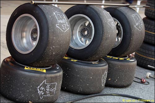 Использованные шины Pirelli серии GP3 в Барселоне