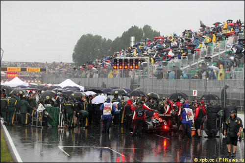 Дождь во время Гран При Канады 2011