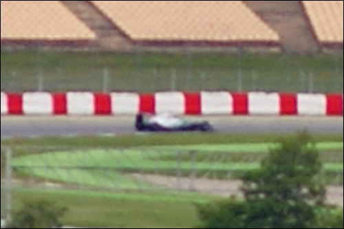 Снимок Пия Гассо, сделанный во время тестов Mercedes и Pirelli в Барселоне