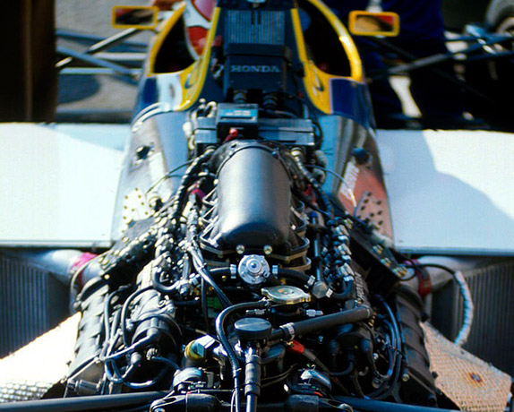 Мотор Honda на машине Williams на Гран При Бразилии 1986 года
