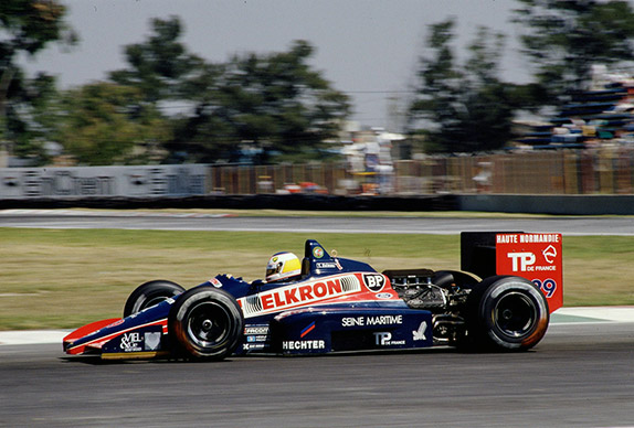 Пилот Larrousse Янник Далма в Мексике дебютировал в Формуле 1