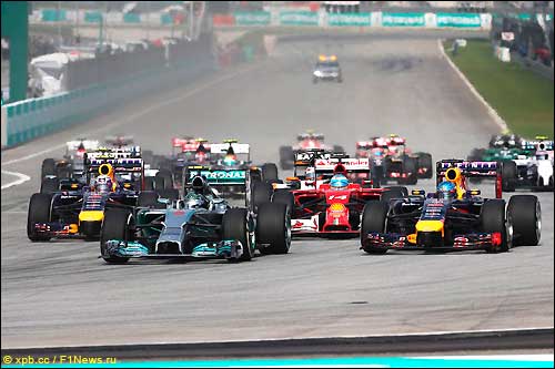 Старт Гран При Малайзии 2014