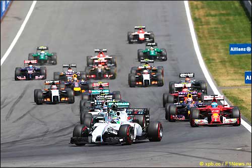 Старт Гран При Австрии 2014