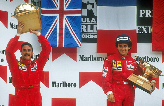 Найджел Мэнселл и Ален Прост на подиуме Гран При Мексики 1990 года - дубль Ferrari