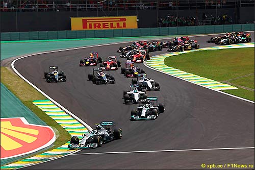 Старт Гран При Бразилии 2014