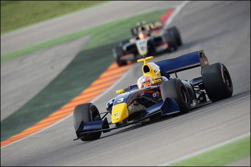 Пьер Гали на тестах Формулы Renault 3.5 в машине Adren Caterham