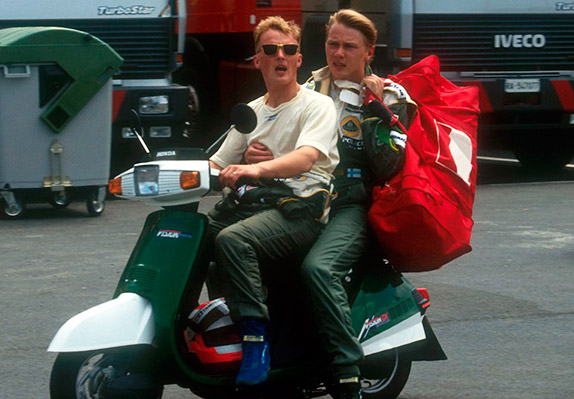 Гонщики Lotus Джонни Херберт и Мика Хаккинен на Гран При Франции 1991 года