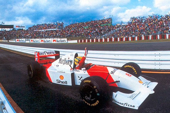 Айртон Сенна после победы на Гран При Японии 1993 года