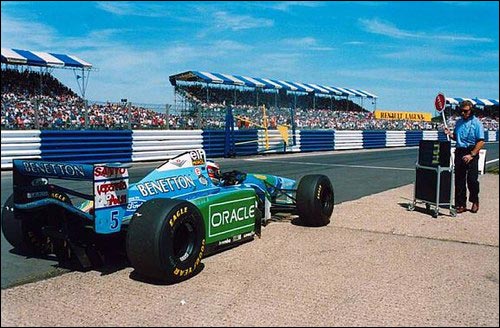 Михаэль Шумахер отбывает штраф на Гран При Великобритании 1994 года