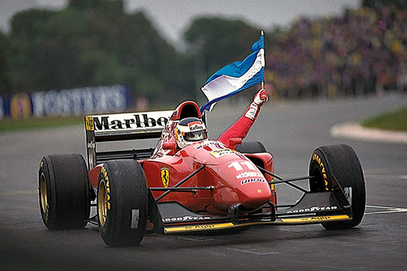 Карлос Ройтеман на Ferrari открывает трассу в Аргентине