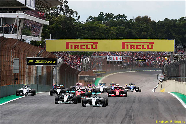 Старт Гран При Бразилии 2015