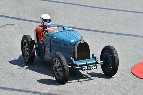 Довоенная машина Bugatti на улицах Монако в этот уик-энд, фото Автоклуба Монако