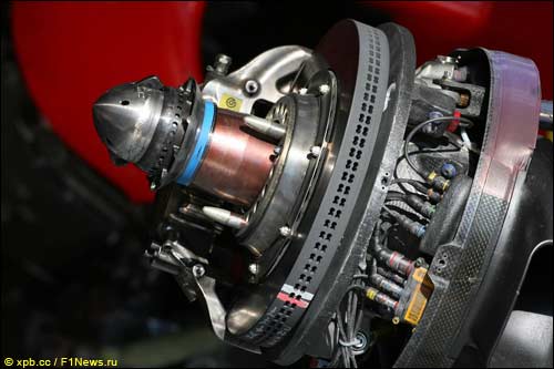 Тормозной механизм Ferrari F10