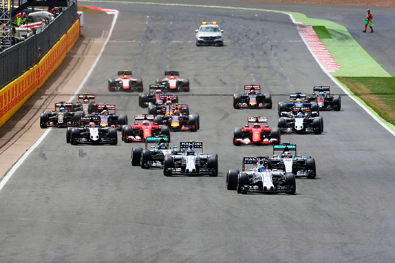 Старт Гран При Великобритании 2015 года