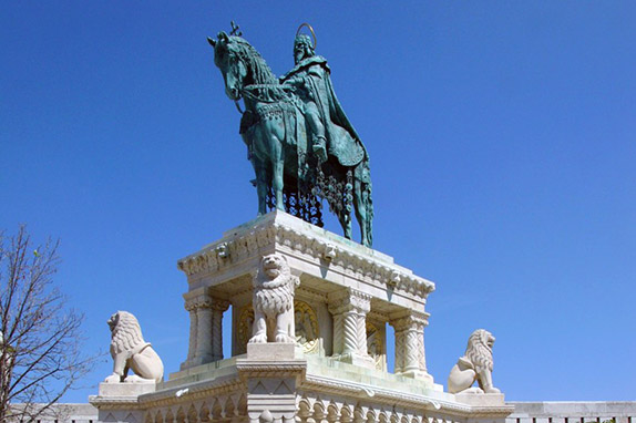 Памятник Иштвану I Святому в Будапеште