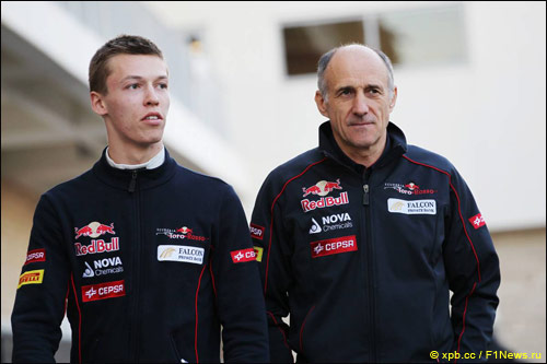 Даниил Квят и Франц Тост, руководитель команды Toro Rosso
