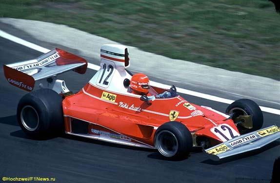 Ники Лауда за рулём Ferrari 312 T в 1975 году