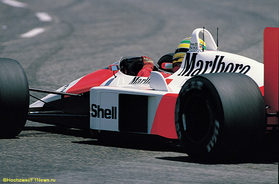 Айртон Сенна за рулём McLaren MP4/4, 1988 год