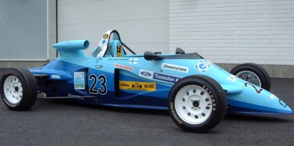 На такой машине Мика Хаккинен выступал в Формуле Ford в конце 80-х