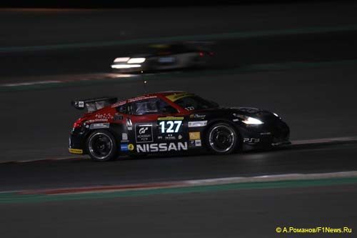 Nissan 370Z команды GT Academy ночью